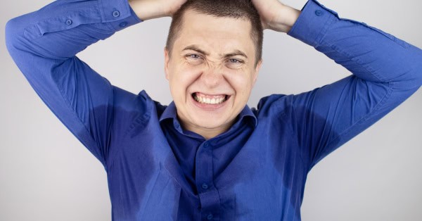 ממה נגרמת הזעת יתר ומהם הפתרונות המומלצים לטיפול?