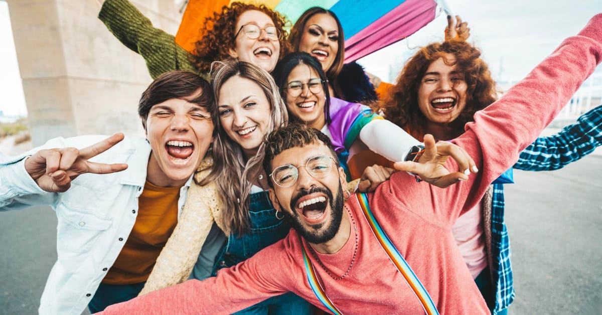 5 טיפים ליציאה קלה ותומכת מהארון